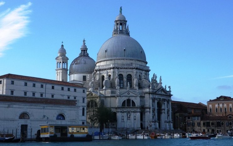 Santa Maria della Salute, Venice